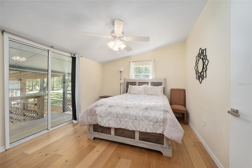 For Sale: $459,000 (3 beds, 3 baths, 1564 Square Feet)