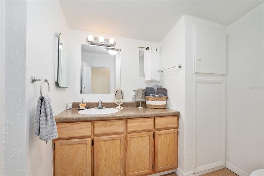 For Sale: $459,000 (3 beds, 3 baths, 1564 Square Feet)