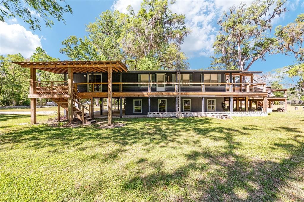 For Sale: $459,000 (3 beds, 3 baths, 1564 Square Feet)