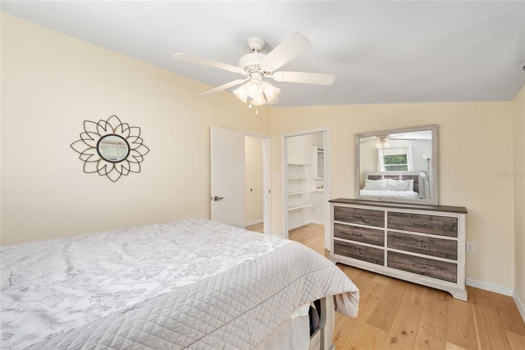For Sale: $459,000 (3 beds, 3 baths, 1564 Square Feet)