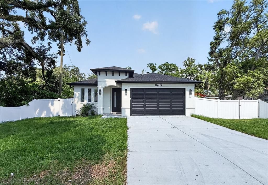 Recently Rented: $2,800 (4 beds, 2 baths, 1656 Square Feet)