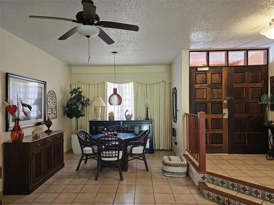 Recently Sold: $365,000 (2 beds, 2 baths, 1700 Square Feet)