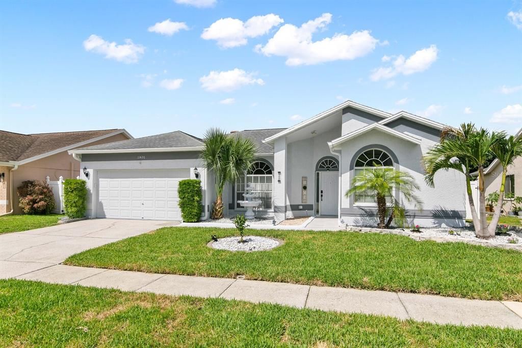 For Sale: $545,000 (3 beds, 2 baths, 1897 Square Feet)