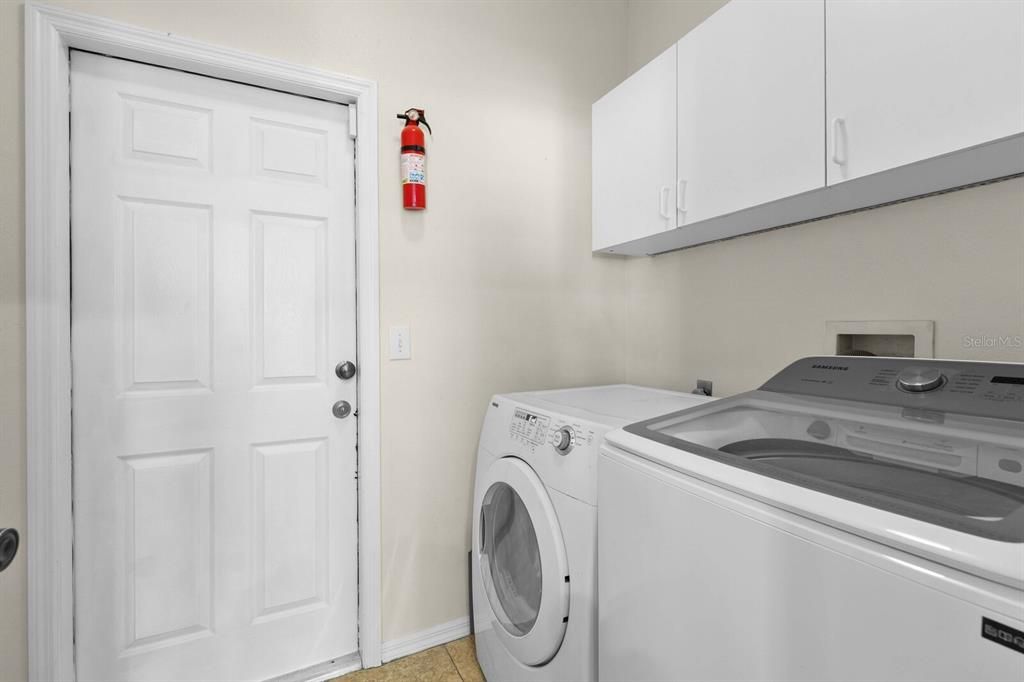 For Sale: $545,000 (3 beds, 2 baths, 1897 Square Feet)