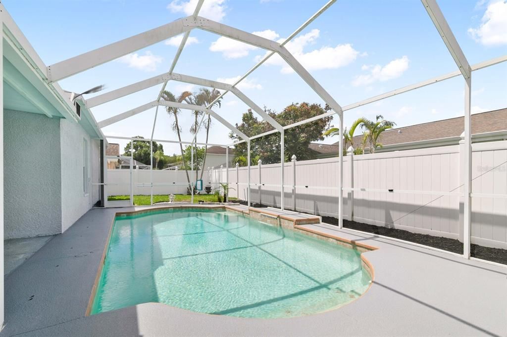 For Sale: $545,000 (3 beds, 2 baths, 1897 Square Feet)