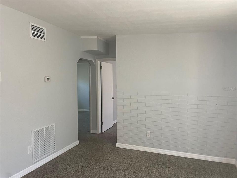 В аренду: $1,850 (2 спален, 1 ванн, 800 Квадратных фут)