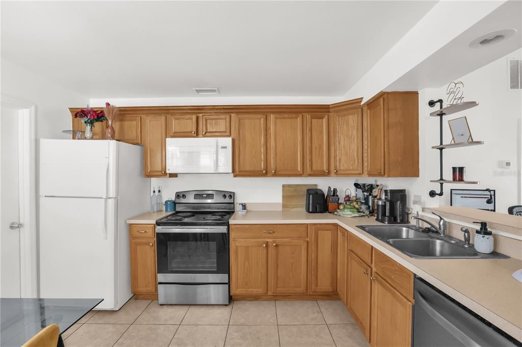 En Venta: $289,999 (2 camas, 2 baños, 1159 Pies cuadrados)