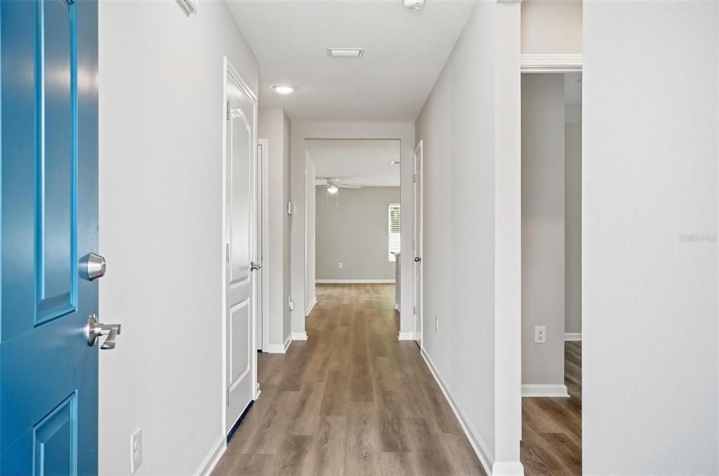 En Venta: $289,900 (4 camas, 2 baños, 1698 Pies cuadrados)