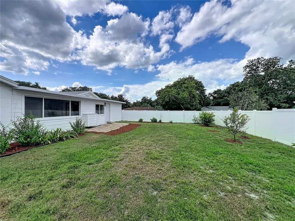 Active With Contract: $399,990 (4 beds, 2 baths, 1950 Square Feet)