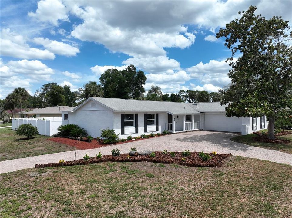 Active With Contract: $399,990 (4 beds, 2 baths, 1950 Square Feet)