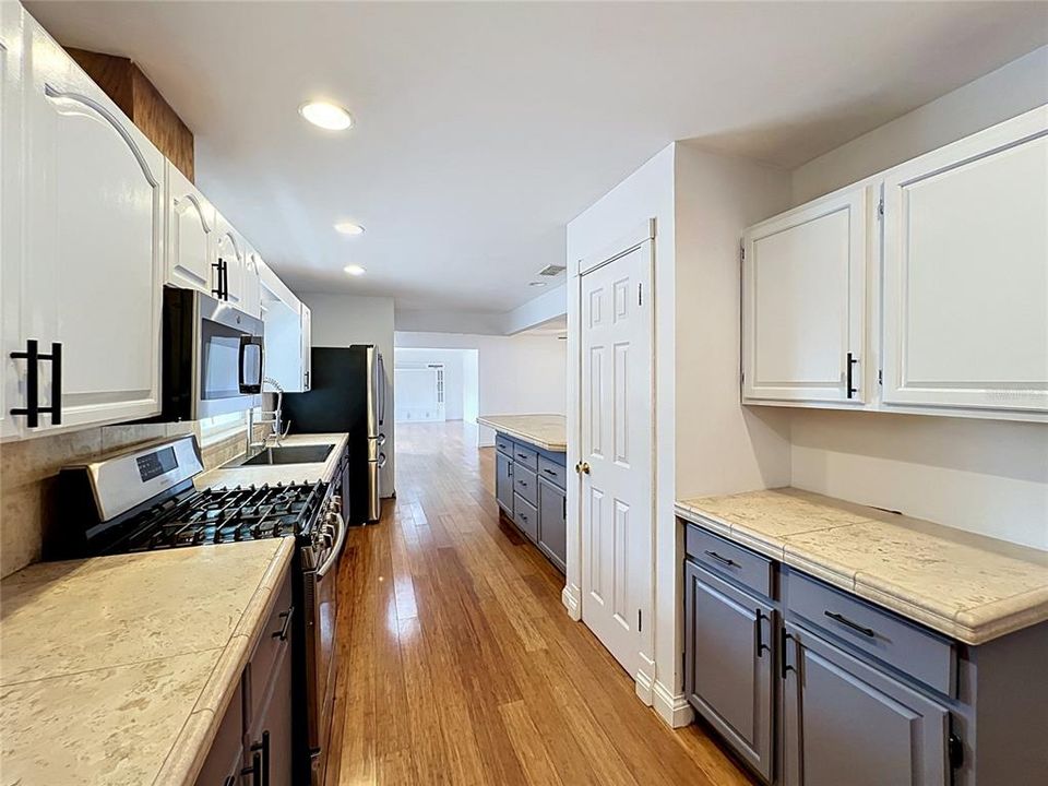 Active With Contract: $399,990 (4 beds, 2 baths, 1950 Square Feet)