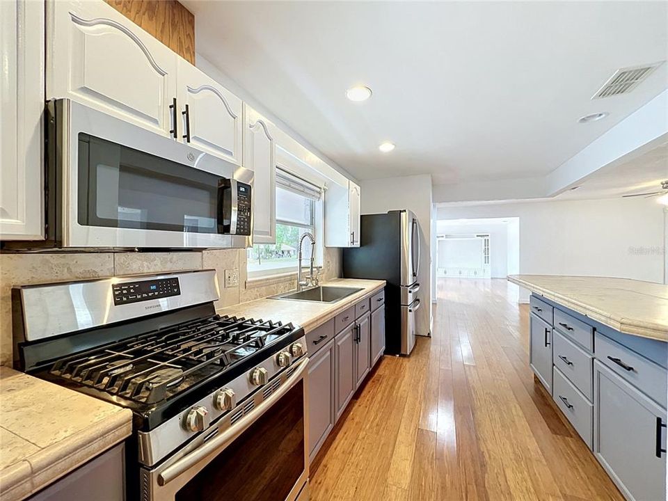 Active With Contract: $399,990 (4 beds, 2 baths, 1950 Square Feet)