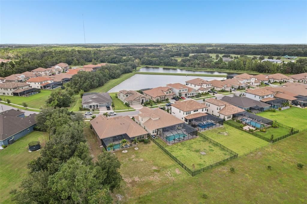 En Venta: $839,000 (4 camas, 3 baños, 3188 Pies cuadrados)