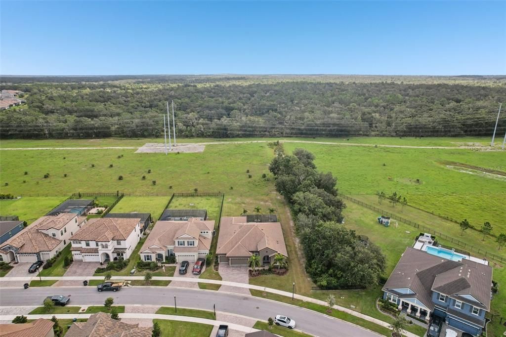 En Venta: $839,000 (4 camas, 3 baños, 3188 Pies cuadrados)