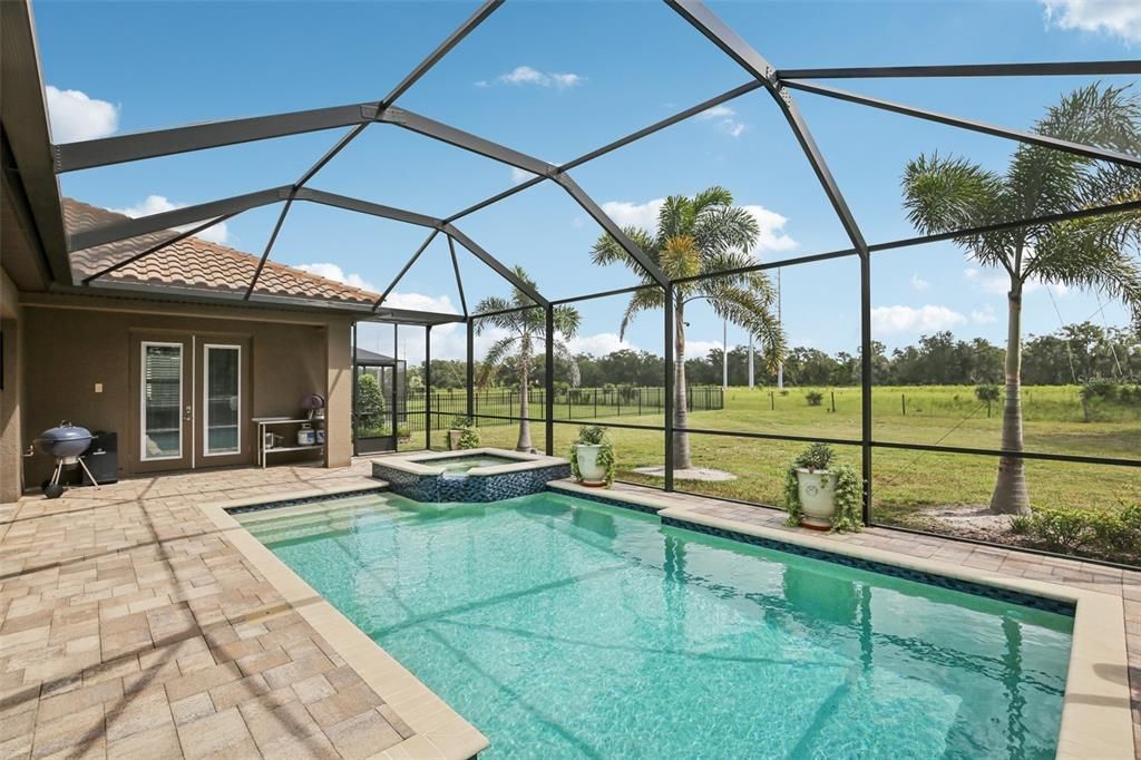 En Venta: $839,000 (4 camas, 3 baños, 3188 Pies cuadrados)
