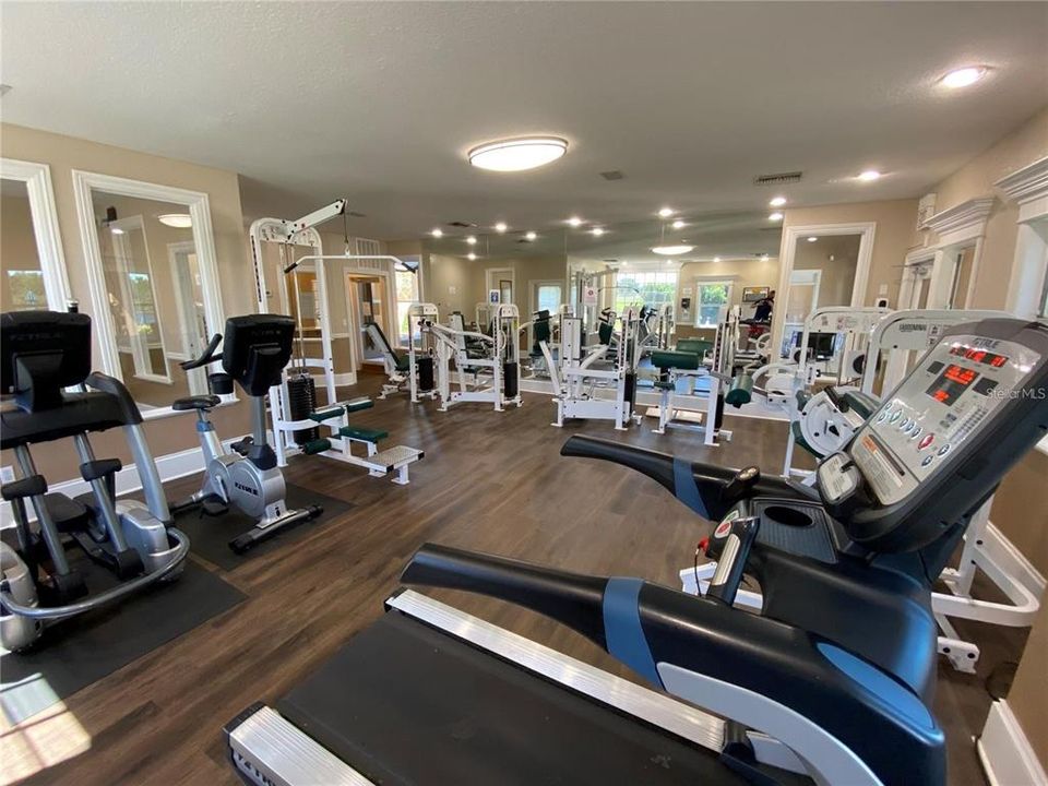For Rent: $1,700 (2 beds, 2 baths, 1003 Square Feet)