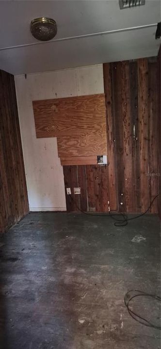 For Sale: $99,000 (2 beds, 1 baths, 1346 Square Feet)