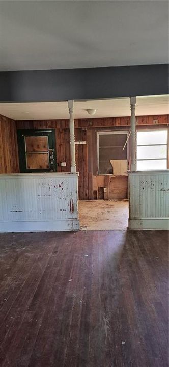 For Sale: $99,000 (2 beds, 1 baths, 1346 Square Feet)