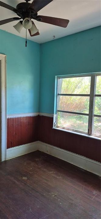 For Sale: $99,000 (2 beds, 1 baths, 1346 Square Feet)