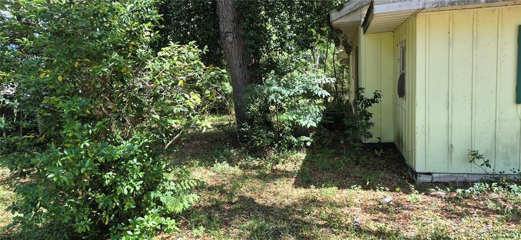 For Sale: $99,000 (2 beds, 1 baths, 1346 Square Feet)