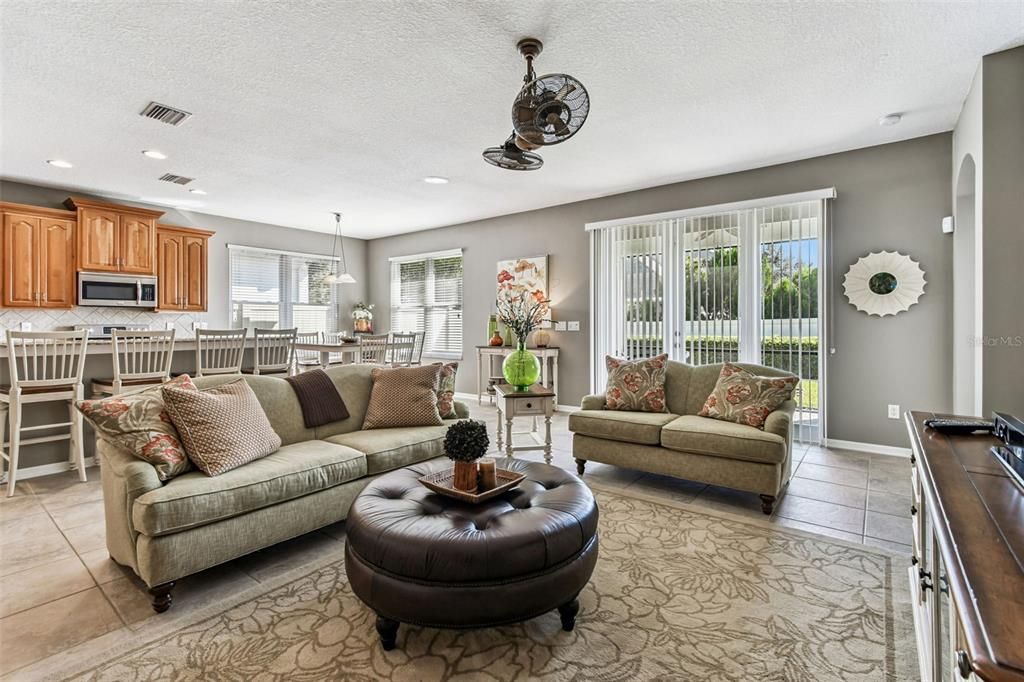 For Sale: $515,900 (5 beds, 3 baths, 2652 Square Feet)