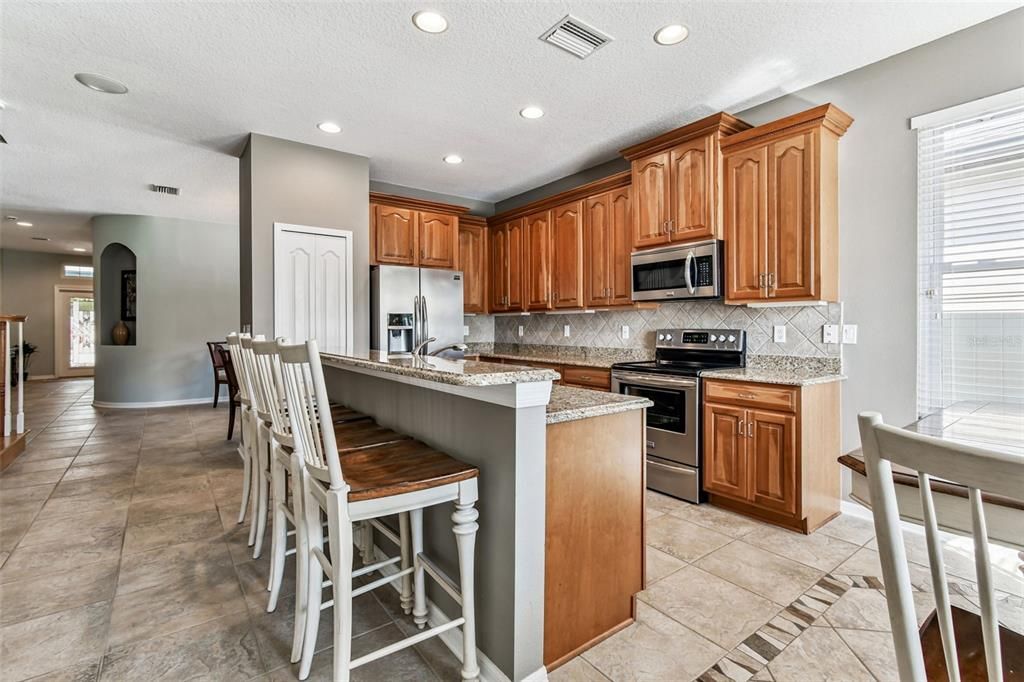 For Sale: $515,900 (5 beds, 3 baths, 2652 Square Feet)