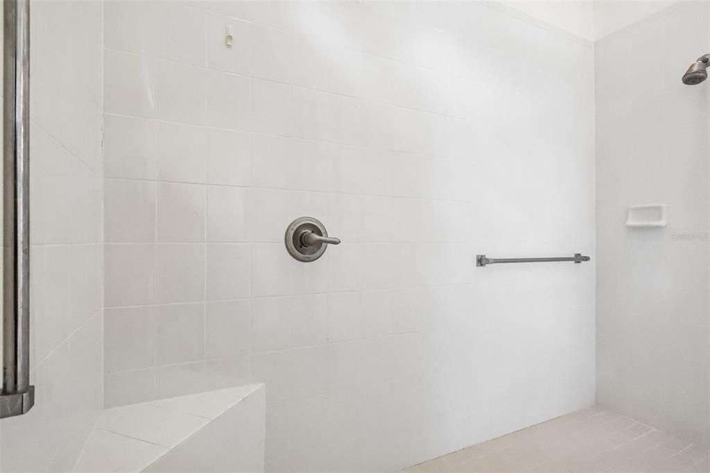For Sale: $433,000 (3 beds, 2 baths, 2407 Square Feet)