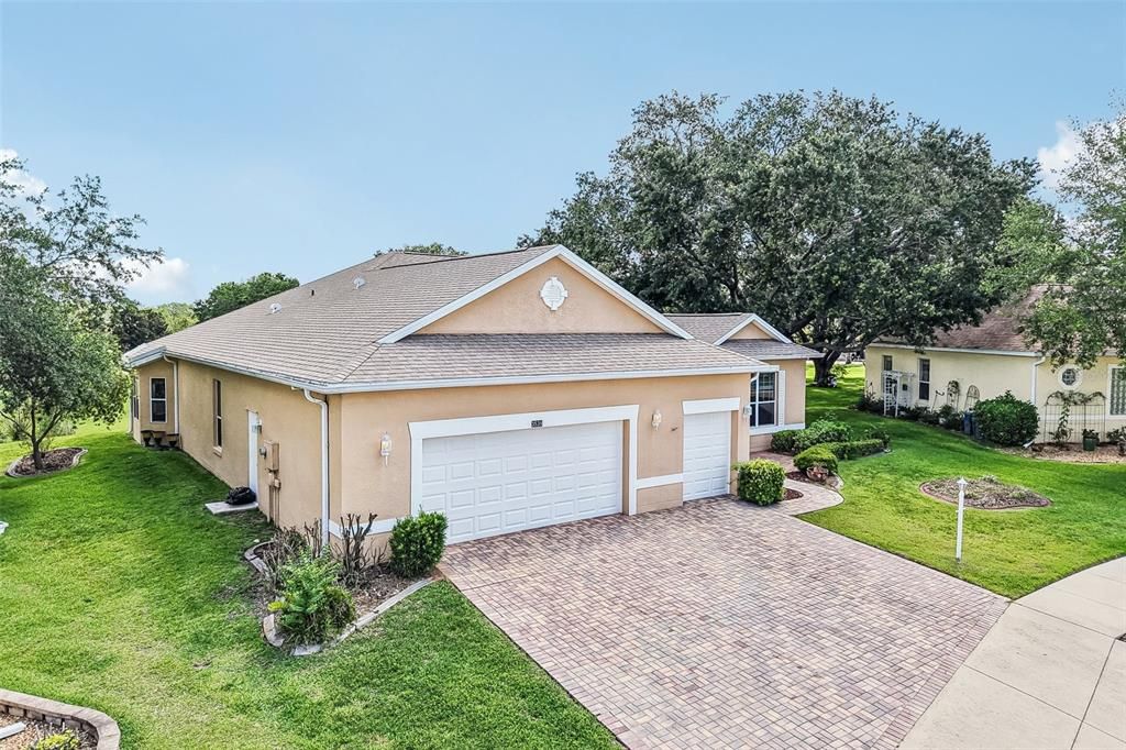 For Sale: $433,000 (3 beds, 2 baths, 2407 Square Feet)