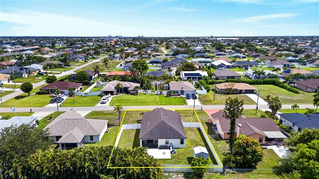 For Sale: $349,900 (4 beds, 2 baths, 1853 Square Feet)