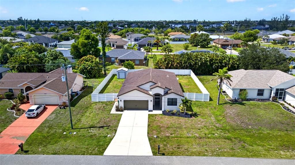 For Sale: $349,900 (4 beds, 2 baths, 1853 Square Feet)