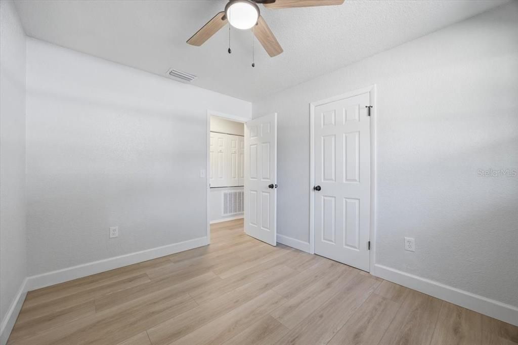 For Sale: $244,900 (3 beds, 1 baths, 1000 Square Feet)