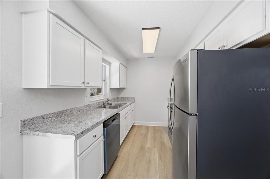 For Sale: $244,900 (3 beds, 1 baths, 1000 Square Feet)