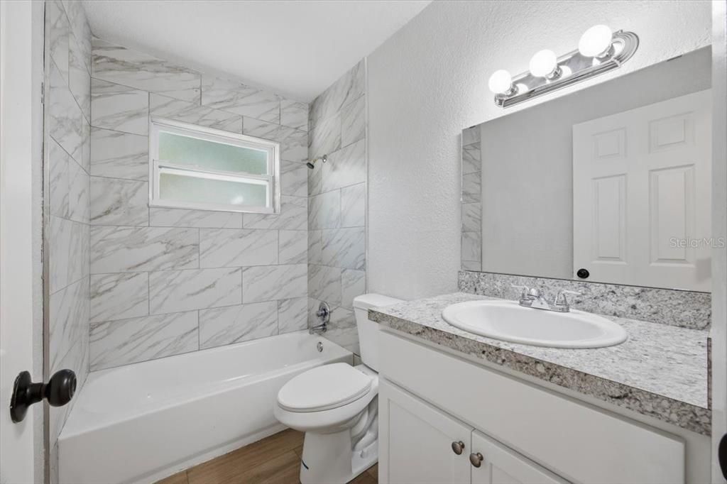 For Sale: $244,900 (3 beds, 1 baths, 1000 Square Feet)