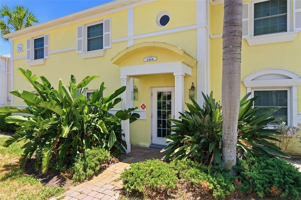 For Sale: $846,000 (6 beds, 0 baths, 1018 Square Feet)