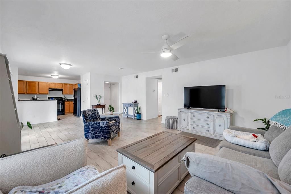 For Sale: $846,000 (6 beds, 0 baths, 1018 Square Feet)