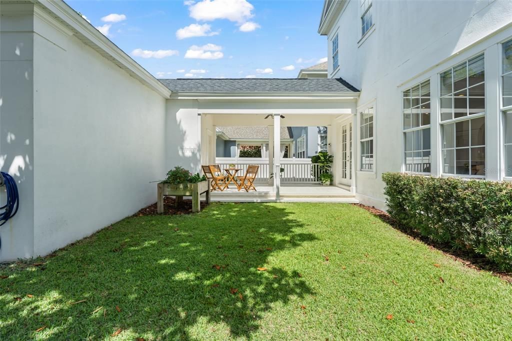 For Sale: $1,149,000 (4 beds, 3 baths, 2731 Square Feet)