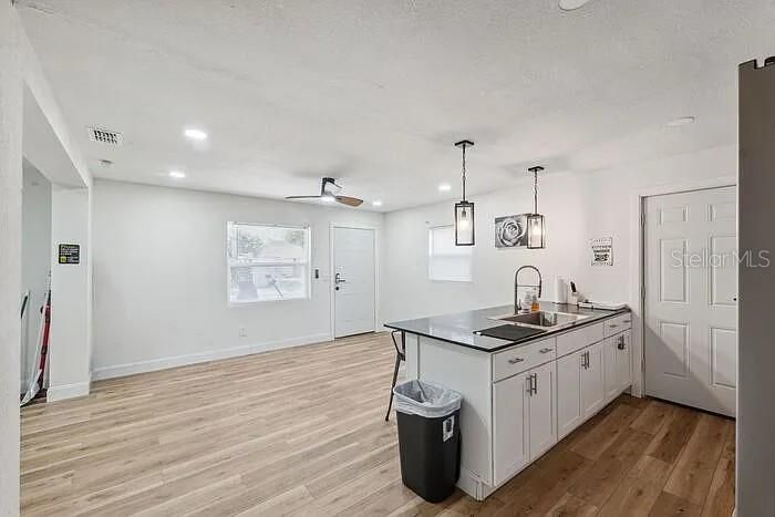 En Venta: $300,000 (6 camas, 2 baños, 1395 Pies cuadrados)