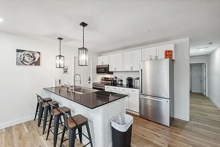 En Venta: $300,000 (6 camas, 2 baños, 1395 Pies cuadrados)