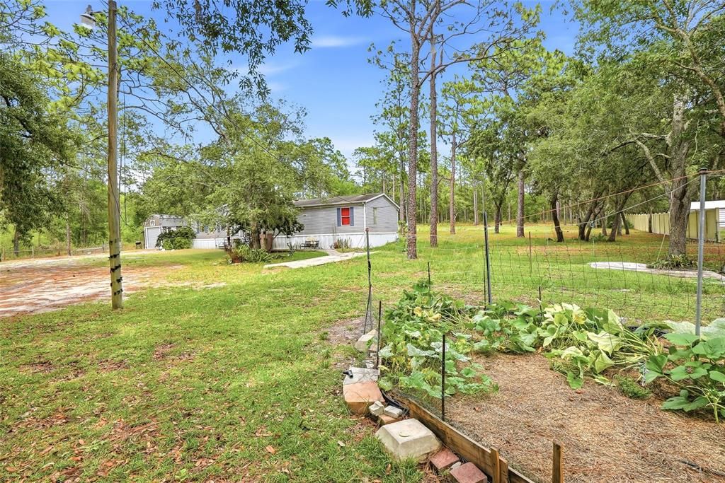 For Sale: $159,000 (3 beds, 2 baths, 1392 Square Feet)