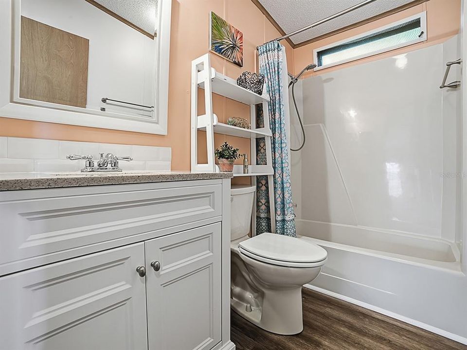 En Venta: $215,000 (2 camas, 2 baños, 1358 Pies cuadrados)