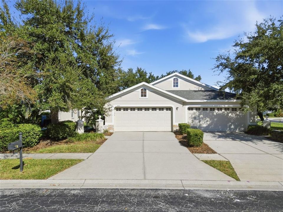 For Sale: $305,000 (2 beds, 2 baths, 1525 Square Feet)