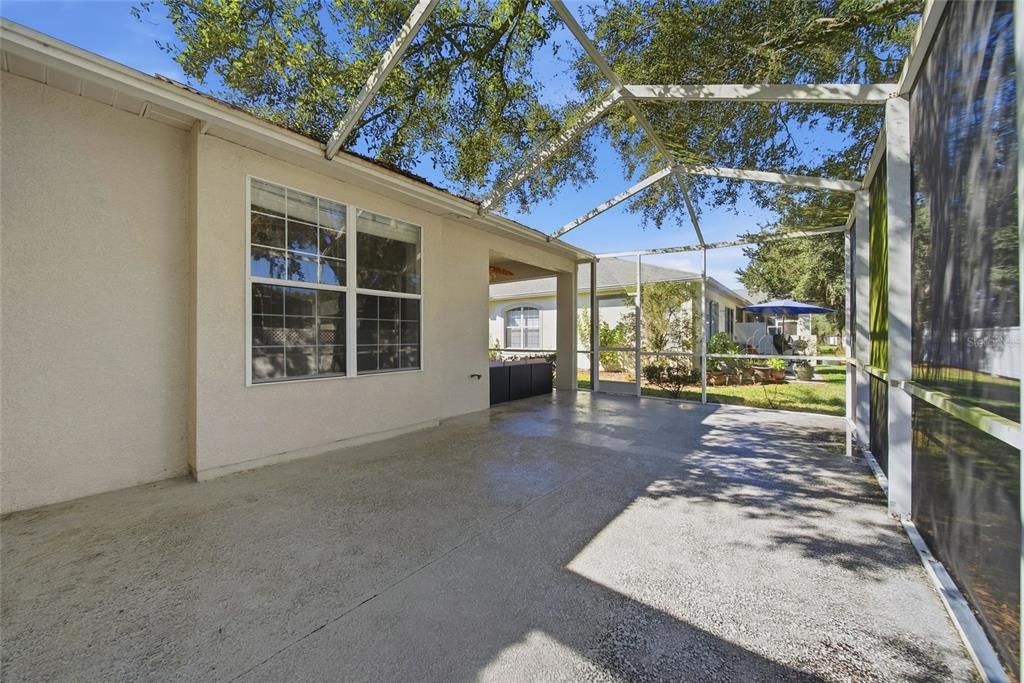 For Sale: $305,000 (2 beds, 2 baths, 1525 Square Feet)