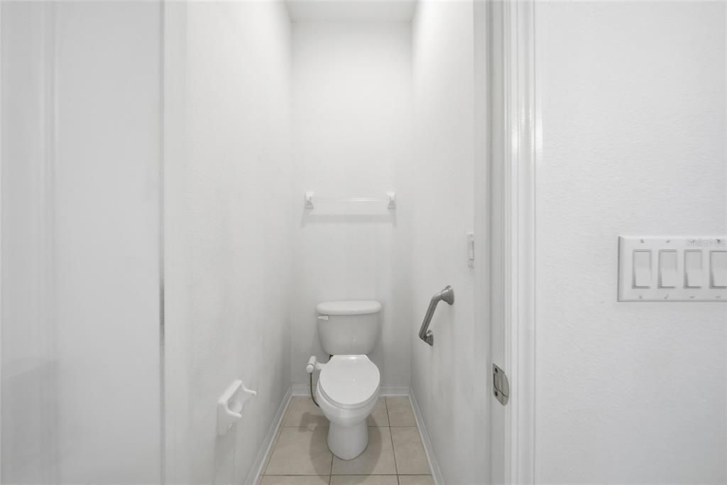 For Sale: $305,000 (2 beds, 2 baths, 1525 Square Feet)