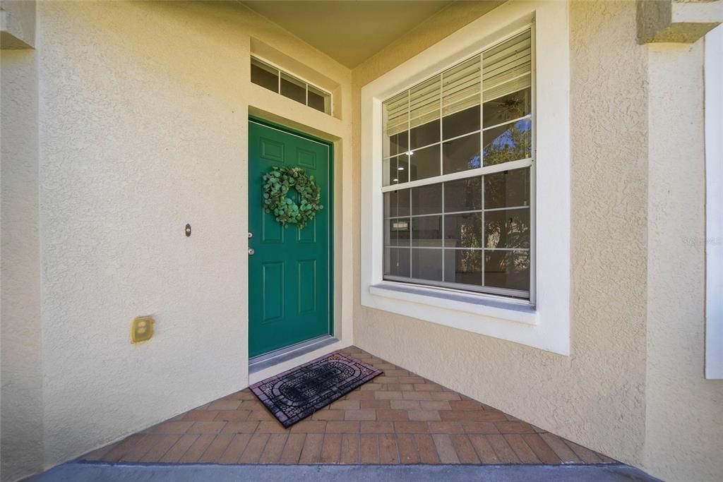 For Sale: $305,000 (2 beds, 2 baths, 1525 Square Feet)