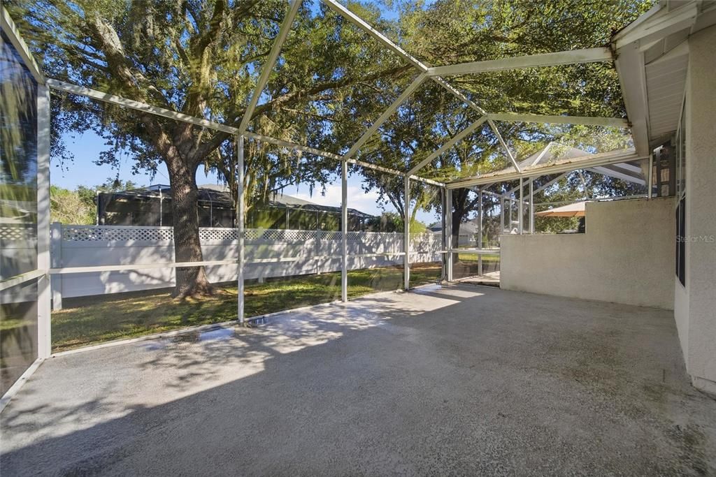 For Sale: $305,000 (2 beds, 2 baths, 1525 Square Feet)