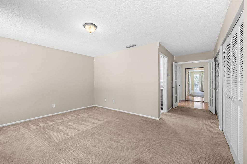 Active With Contract: $3,250 (3 beds, 2 baths, 1528 Square Feet)
