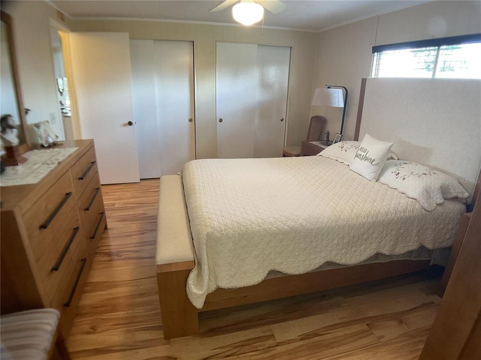 For Sale: $190,000 (2 beds, 2 baths, 1152 Square Feet)