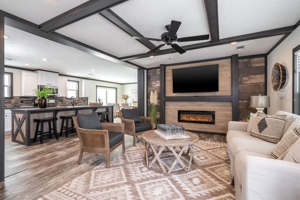 For Sale: $285,000 (3 beds, 2 baths, 1530 Square Feet)