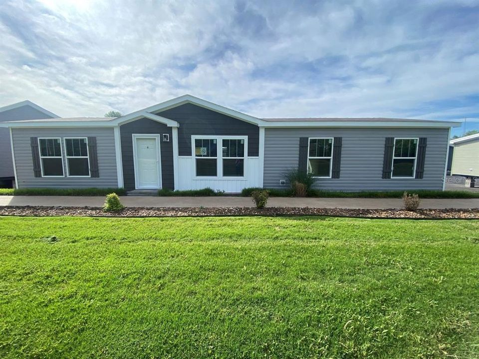 For Sale: $285,000 (3 beds, 2 baths, 1530 Square Feet)