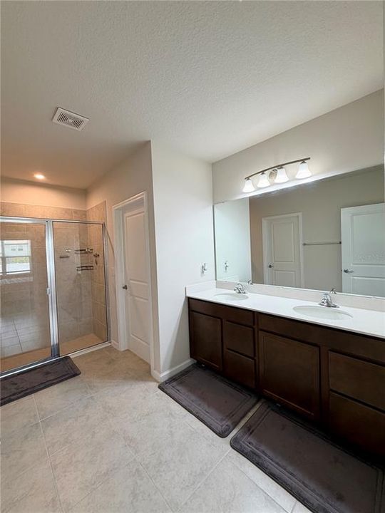For Sale: $360,000 (3 beds, 2 baths, 1554 Square Feet)